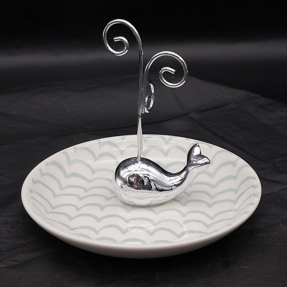 Lauren Conrad Whale Jewelry Dish Ring Holder Trinket Tray Kohl's Metal Ceramic - Picture 1 of 16